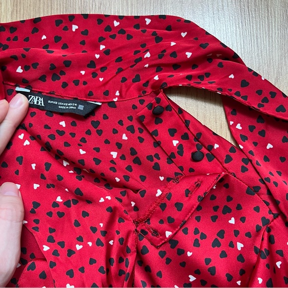 Zara red satin heart patterned tiered pussybow blouse - Picture 3 of 14